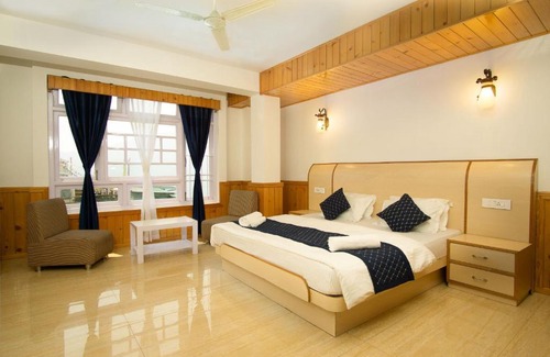 Gangtok Hotel | Denizen Karponang