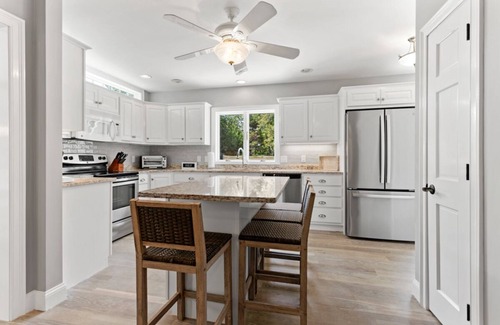 Dennis House | Dennis Dreams: 037-D Heated Pool, Walk to Mayflower Beach, Sleeps 10 w/Guest House in Dennis