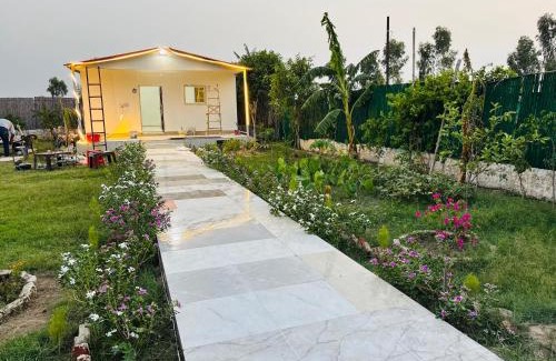 Noida House | Deo Farms