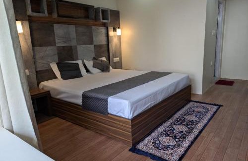 Shimla House | Deodar Hilltop Homestay