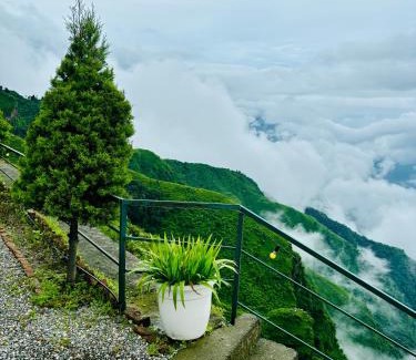Chakrata Resort | Deodar inn