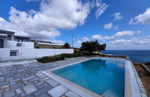 Paleopolis Villa | Deos Andros Villas