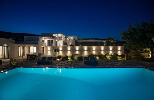 Paleopolis Villa | Deos Andros Villas