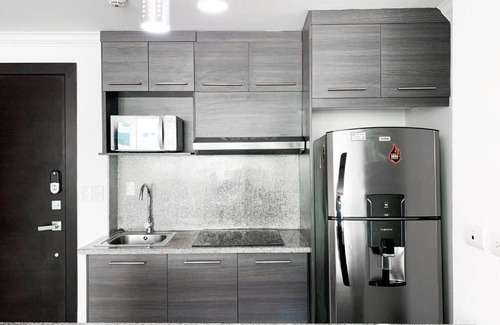Simon Bolivar Apartment | Depa piso alto frente al mall del sol