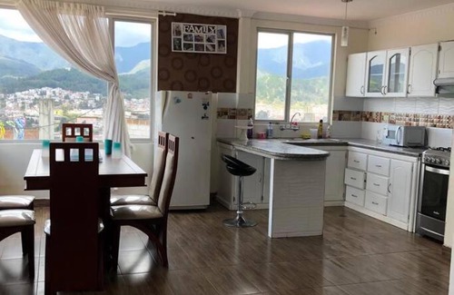 Loja Apartment | Departamento acogedor y moderno, vista increíble.