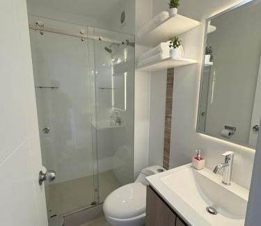 Surquillo Apartment | Departamento Familiar Céntrico de Estreno