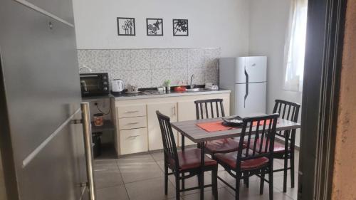 Mendoza City Center Apartment | Departamento Mis Nonos 4