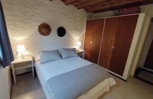 Pinamar Apartment | Departamento muy luminoso con amplio fondo y parrilla compartida