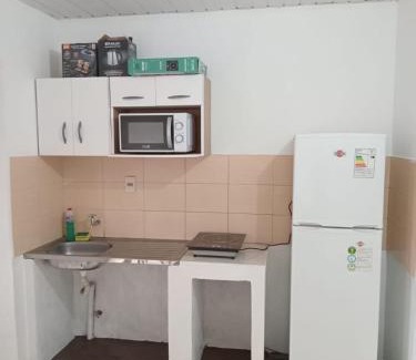 Fernando De La Mora Apartment | Departamento pequeño y comod