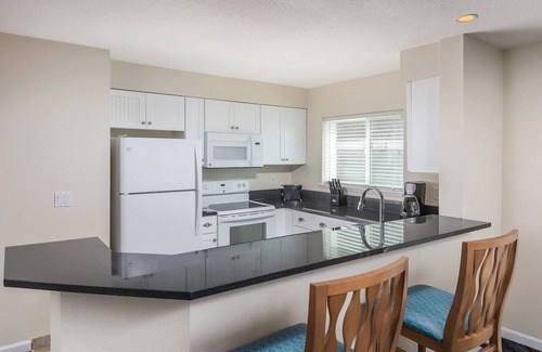 Depoe Bay Condo | Depoe Bay Condo! Right on the Ocean! Fantastic Views! (Nights 5, 6 &7 only $50)