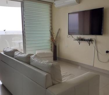 Crucita Apartment | Dept Familiar en crucita a pasos de la playa con auto check in
