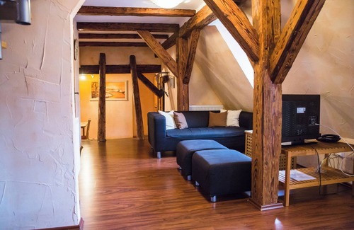 Wiernsheim Bed & Breakfast | Der Hexenwinkel - Apartment Räuberhöhle - 10 minutes freeway A8
