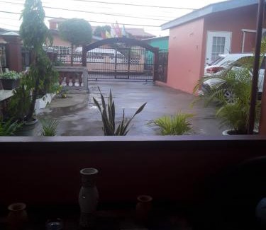 Piarco Bed & Breakfast | Derick's Inn