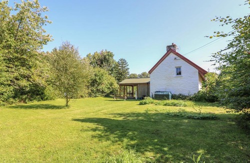 Whitland House | Derry Cottage