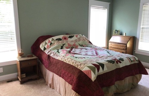 De Ruyter Cottage | DeRuyter Lake House