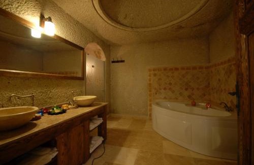 Goreme Hotel | Dervish Cave House & Restaurant