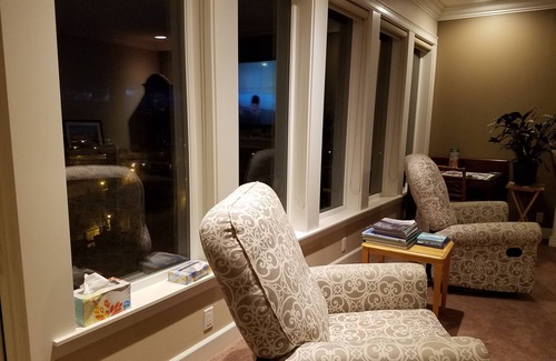Des Moines Condo | Des Moines Marina Gem close to SEATAC