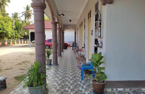 Kampong Raja House | Desa Besut Inn