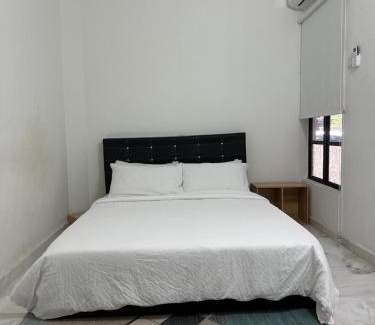 Bandar Tun Razak Apartment | Desa Damai Homestay fully air cond and self check in #7 pax