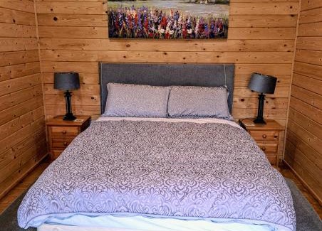 Tullaroan Ski Chalet | Desart School Garden Chalet