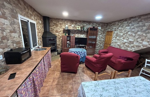 Canete la Real House | DESCRIPTION