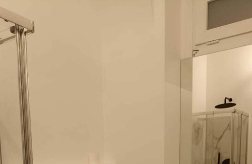 Roman Quarter Apartment | Description