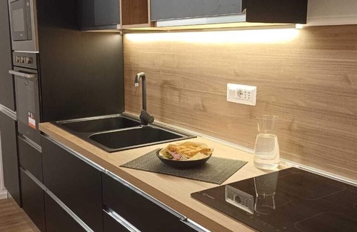 Roman Quarter Apartment | Description