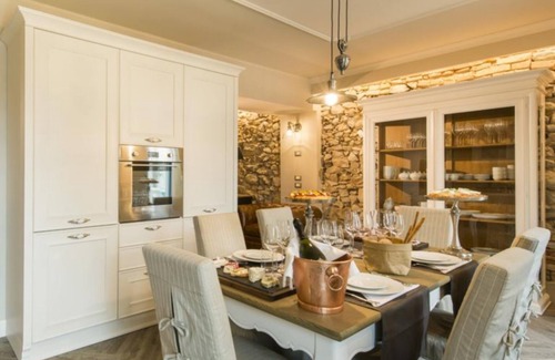 Desenzano del Garda City Centre Apartment | DesenzanoLoft : La Vite Luxury Appartment 1 CIN IT017067C2HOLOZDF9