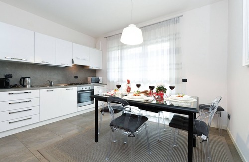 Desenzano del Garda Apartment | DesenzanoLoft La Rosa dei Venti Renovated 2025