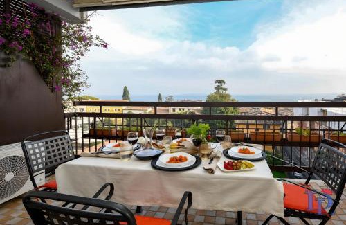 Desenzano del Garda Apartment | DesenzanoLoft Official Partner Homes & Villas by Marriott Bonvoy - CIAO LAGO Family Apartment