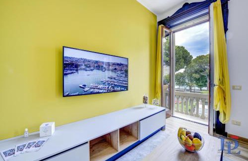 Desenzano del Garda City Centre Apartment | DesenzanoLoft Official Partner Homes & Villas by Marriott Bonvoy - Palazzo Visconti Luxury Suite