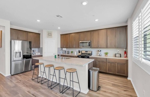 Moreno Valley House | Desert Breeze! By March ARB Base & RUHS Hospital