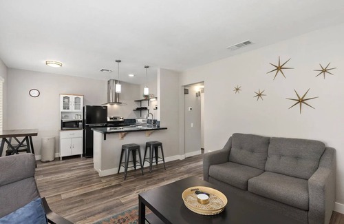 Heritage Palms Condo | Desert Delight