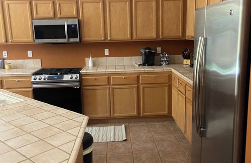 La Quinta House | Desert Dream - 31 days, Community with pools/spas/pickleball/BBQs