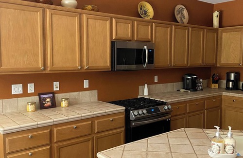 La Quinta House | Desert Dream - 31 days, Community with pools/spas/pickleball/BBQs