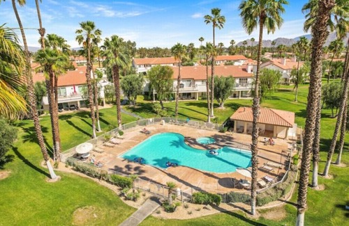 Palm Desert House | Desert 🌵Dream Game room, bikes, electric scooters 🛴 and Pickle Ball Courts
