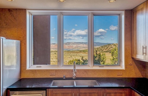 Youngsville House | Desert Elegance on Abiquiu Lake