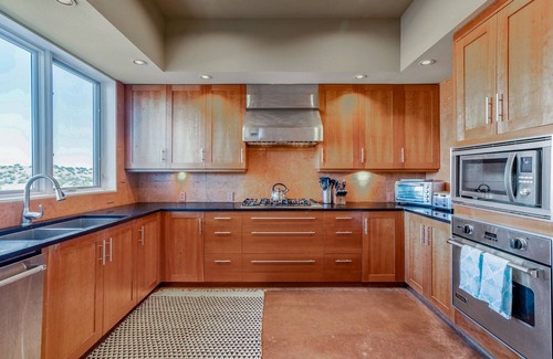 Youngsville House | Desert Elegance on Abiquiu Lake