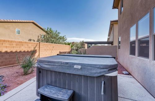 Santa Clara House | Desert Escape Paradise Village 93