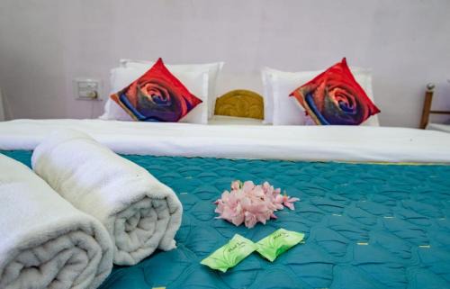 Kanoi Resort | Desert explain camp