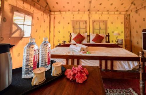Kanoi Resort | Desert explain camp