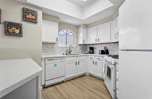 Maryvale Condo | Desert Gem; 1BR Condo Near Stadium & Westgate