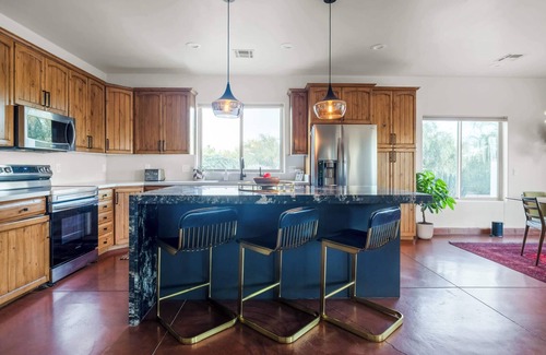Rio Verde Foothills Villa | Desert Getaway+Pool, Peloton, Sonos & Scenic Views