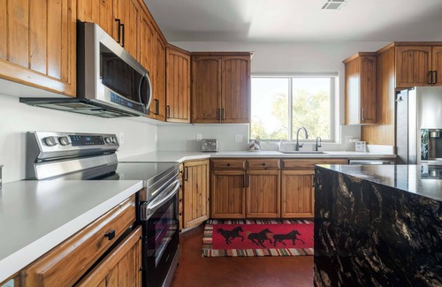 Rio Verde Foothills Villa | Desert Getaway+Pool, Peloton, Sonos & Scenic Views