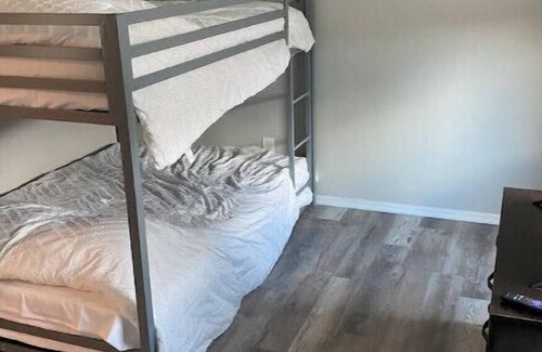 Florence House | 🌵🌟Desert Getaway! Relaxing 4 Bedroom 2.5 Bath Home
