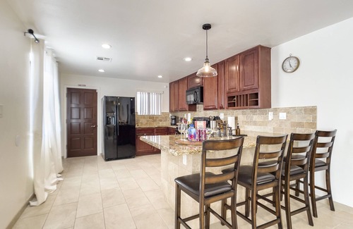 North Mountain House | Desert Getaway w/Stunning Views, Firepit, & Extra Kitchenette!