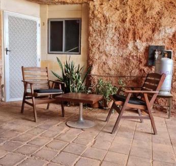 Coober Pedy House | Desert Gum Grund st