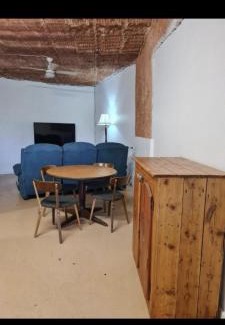 Coober Pedy House | Desert Gum Grund st