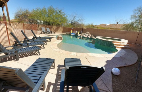 Tucson House | Desert Hills Fun Home! Pool/Spa/6Bedroom/8Bed/Movie Theater Sleeps 15 people