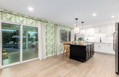 Scottsdale Estates Nine House | Desert Mai Tai - Heated Pool and Mini Golf - 5 Mins to Old Town Scottsdale!